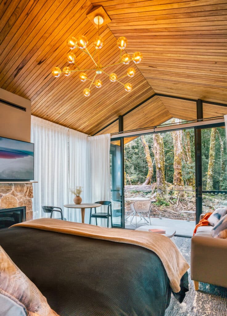 Northwest Tasmania holiday accommodation at Discovery Parks Cradle Mountain luxury cabins.